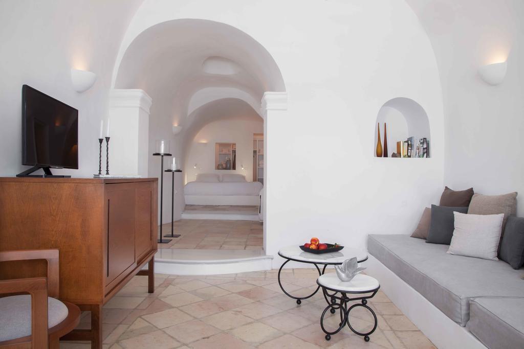The Vasilicos Hotel Imerovigli  Room photo